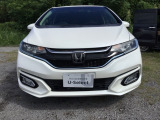 高効率なエンジンをモーターがアシストして走行中の燃費消費を抑えるハイブリッド。停車中もアイドリングストップにより燃費消費と排出ガスをなくします。
