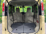 普段のお買い物や通勤、送迎等に十分な荷室スペースを確保しております。セカンドシートを倒すと、大きな荷物の積載も可能です♪