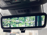 【デジタルインナーミラー】後席の大きな荷物や同乗者で後方が確認しづらい時でも安心!カメラが撮影した車両後方の映像をルームミラー内に表示。クリアな視界で状況の確認が可能です!
