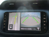 狭い道でのすれ違い、左側のガードレールや側溝が見えないと不安になりませんか?アラウンドビューモニターならバックカメラに加え、発進時に前方や周囲の確認、すれ違い時の助手席側下方の確認も出来て安心です♪