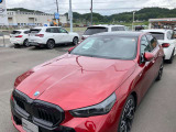 BMWの代名詞とも言えるキドニーグリル!アクティブ・エア・ストリームを採用し最先端の空力性能を実現しました。