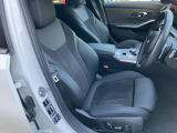 室内は大変綺麗に扱われており、タバコも吸われていない為、車両以外の臭いは感じられません。禁煙車両をご希望の方はこちらのお車をお奨め致します。