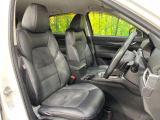 運転席シート廻りは使用感も少なく、良好な状態となっています。前オーナー様が丁寧に使っていたことがよくわかりますね。