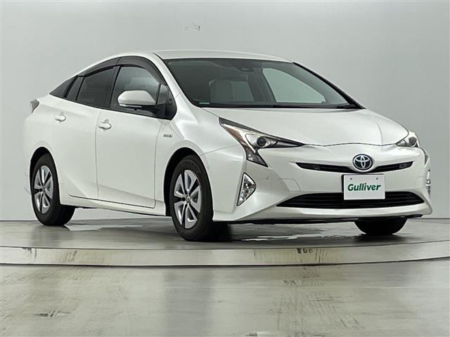 プリウス1.8 A プレミアム本革シート 修復歴無し