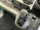 発進時から滑らかに加速する無段階変速のCVTはストップ&ゴーの多い街の中も快適です