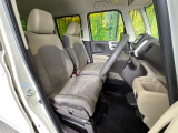 運転席シート廻りは使用感も少なく、良好な状態となっています。丁寧に使われていたことがよくわかりますね。