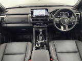 トライトン 2.4 GSR ディーゼル 4WD 4WD 本革シート