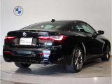 BMWのお車は、“駆け抜ける歓び”を体現しております。走行の安定性とコーナリングの良さを追求し、思い通りにハンドルの操作可能です。