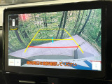【バックカメラ】駐車時に後方がリアルタイム映像で確認できます。大型商業施設や立体駐車場での駐車時や、夜間のバック時に大活躍!運転スキルに関わらず、今や必須となった装備のひとつです!