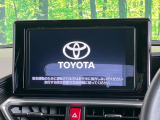【純正9型ナビ】人気の純正ナビを装備。オーディオ機能も充実しており、Bluetooth接続すればお持ちのスマホやMP3プレイヤーの音楽を再生可能!毎日の運転がさらに楽しくなります!!