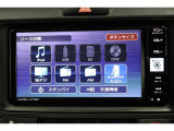 CD・DVD・SDオーディオ・Bluetoothオーディオ再生可能。フルセグTV視聴可能。