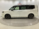 購入後も自社指定整備工場完備でお客様の愛車をしっかりサポート致します!御納車時には安全かつ安心してお乗り頂けるようホンダ専門知識を持つ整備スタッフが点検・整備・装備も説明をしてお渡ししております。
