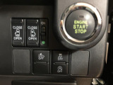 プッシュボタンスタートなどのスイッチ類は集約されていますので扱いやすいですよ♪