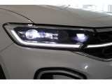 LEDヘッドライト+LEDテールランプ付き。高い視認性を確保しながら、消費電力の少なさと長寿命を実現させた次世代のライトです。