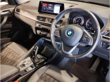 ☆センターパネルを運転席側に僅かに傾けたBMW独特のインパネ☆【駆け抜ける歓び】はここからもスタートしております☆
