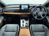 アウトランダー PHEV 2.4 P 4WD 本革シート