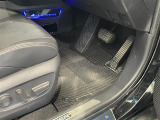 みなさまのお車選びのお手伝いをさせてください!スタッフ一同心よりご来店、お問い合わせをお待ちしております!