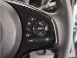 【アダプティブクルーズコントロール】予め設定した車速内でクルマが自動的に加減速。前走車との適切な車間距離を維持しながら追従走行します。【LKAS】車線維持支援システムでステアリング操作を支援。