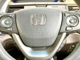 【アダプティブ・クルーズ・コントロール】予め設定した車速内でクルマが自動的に加減速。 前走車との適切な車間距離を維持しながら追従走行し、高速道路でのドライバーの疲労を軽減してくれる嬉しい機能付
