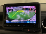 バックモニター付きで車庫入れも安心【カメラアングルは3パターンから選べます】知らない道でも安心して楽しくお出かけができます