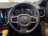 V90クロスカントリー T5 AWD モメンタム 4WD 本革シート