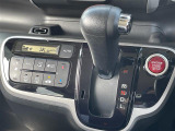 気になる車はすぐにお問い合わせください!画面右側の0066から始まる無料ダイヤルからお問い合わせ下さい!専門スタッフがお車のご質問にお答えいたします!