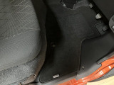【カーペットマット】嬉しい純正カーペットマットつき!純正なのでフィット感が違いますよ☆清掃済みです♪