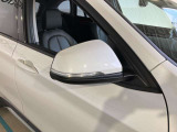 自動防眩 ヒーター内臓 LEDウィンカー内臓ドアミラー 自動防眩はミラーに無段階に反射率を調整し後続車の眩しいライト反射を軽減し夜間の安全な運転に貢献します。