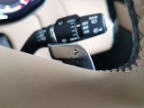 【パドルシフト】運転席から任意で、変速を自由自在に操ることができます。