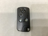 マートキー付きですからドアロックの開閉およびエンジンスタートが楽々です。電動スライドドアの開け閉めもボタンで操作できます。