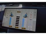 フロントシートにはヒーター&クーラーが装着で3段階調整です。