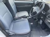 運転席まわりになります。実際に乗って頂き乗り心地をご体験してみてください。
