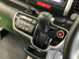 発進時から滑らかに加速する無段階変速のCVTはストップ&ゴーの多い街の中も快適です
