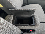 気になる車はすぐにお問い合わせください!画面右側の0066から始まる無料ダイヤルからお問い合わせ下さい!専門スタッフがお車のご質問にお答えいたします!