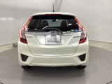 リアはプライバシーガラス付です。見た目もかっこいいですよね。また、太陽光を防ぐので冷房の効きを良くする効果もあるんです。エアコンを控えめにすれば燃費向上も見込めますよ。