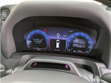マルチインフォメーションディスプレイ付きのメーターです。エコ運転へ導く多彩な情報を表示してくれます。