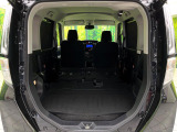 普段のお買い物や通勤、送迎等に十分な荷室スペースを確保しております。セカンドシートを倒すと、大きな荷物の積載も可能です♪