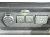 シートヒーター付きです。冬場の強い味方です。あったら嬉しい装備ですね!