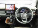 運転席はその車の重要ポイント。ぜひ実際にご乗車ください。お待ちしてます。