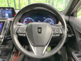 【純正革巻きステアリング】上質な革を使用することで、手にしっかり馴染みとても運転しやすいハンドルです♪