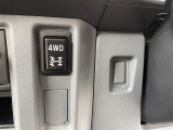 気になる車はすぐにお問い合わせください!画面右側の0066から始まる無料ダイヤルからお問い合わせ下さい!専門スタッフがお車のご質問にお答えいたします!