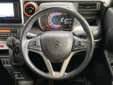 【純正革巻きステアリング】上質な革を使用することで、手にしっかり馴染みとても運転しやすいハンドルです♪