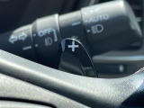 【パドルシフト(AT車)】MT車と同じように好きなギアで走ることができます!ステアリングから手を離さずに指先だけでシフト操作ができ、よりスポーティな走りをお楽しみいただけます。