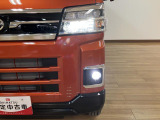 【LEDヘッドライト・LEDフォグ】LEDヘッドライト・フォグランプで視界を明るく照らしてくれるので、夜間走行の安心感を一層高めます♪LEDの明るい光が霧の発生や悪天候時に視界確保をサポートします!