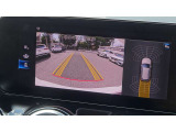 【リバース連動カメラシステム】リバースと連動し、車両後方の映像をディスプレィに表示歪みの少ないカメラにより鮮明な画像で後退の運転操作をサポートします。