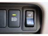 パーキングセンサー付で、車庫入れも駐車もラクラクです。
