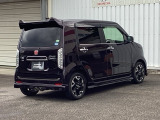 バックカメラが付いているのでバックでの車庫入れも安心です。
