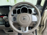 運転しやすいインパネ周りです。見やすいレイアウトで快適なドライブをサポートします。
