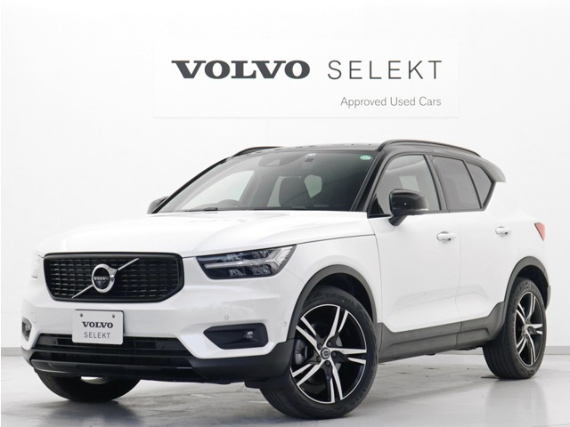 XC40 B4 AWD Rデザイン 4WD 