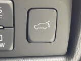 【パワーバックドア】スマートキーや運転席のボタンを押すだけでリアゲートが自動で開閉します!荷物を持っている時や、高い位置にあるバックドアを閉める際に便利な機能です♪